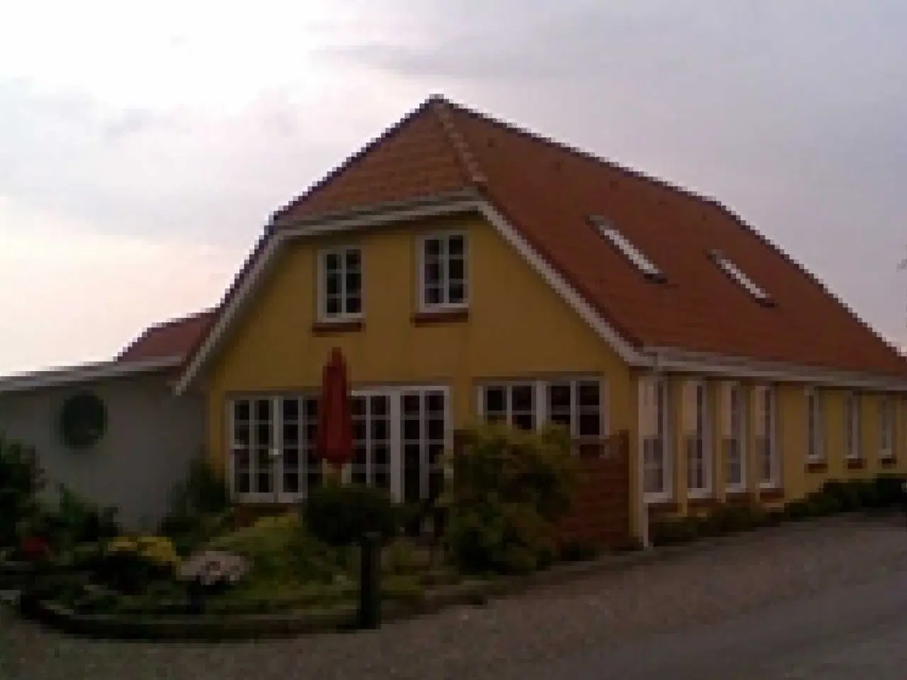 Billede 2 - Hus på landet Ølgod 