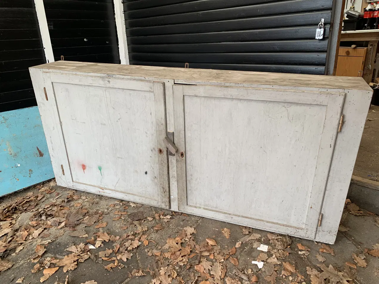 Billede 1 - Lækkert vintageskab med patina