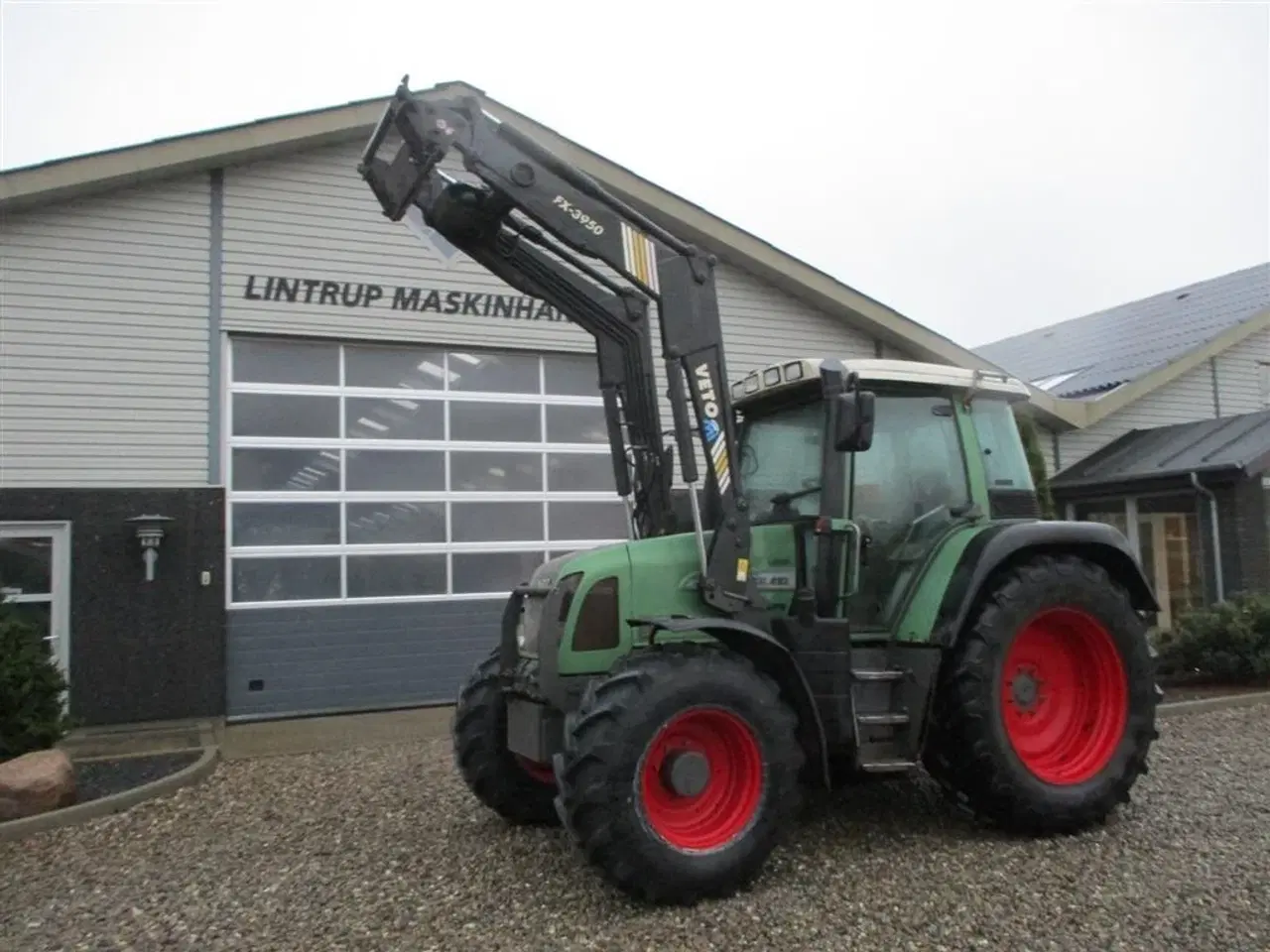 Billede 22 - Fendt 410 Vario med frontlæsser.