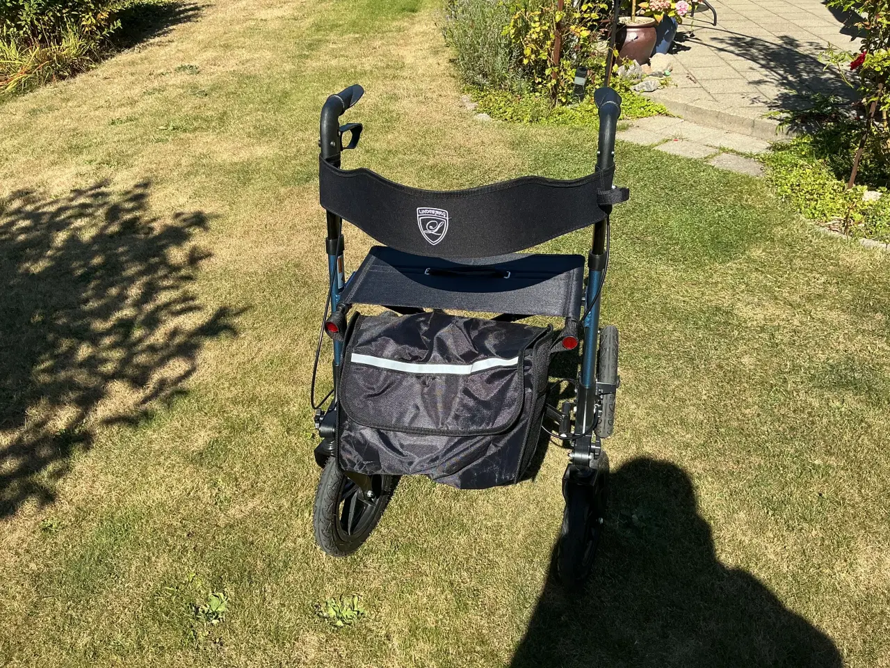 Billede 2 - Rollator med luftgummihjul