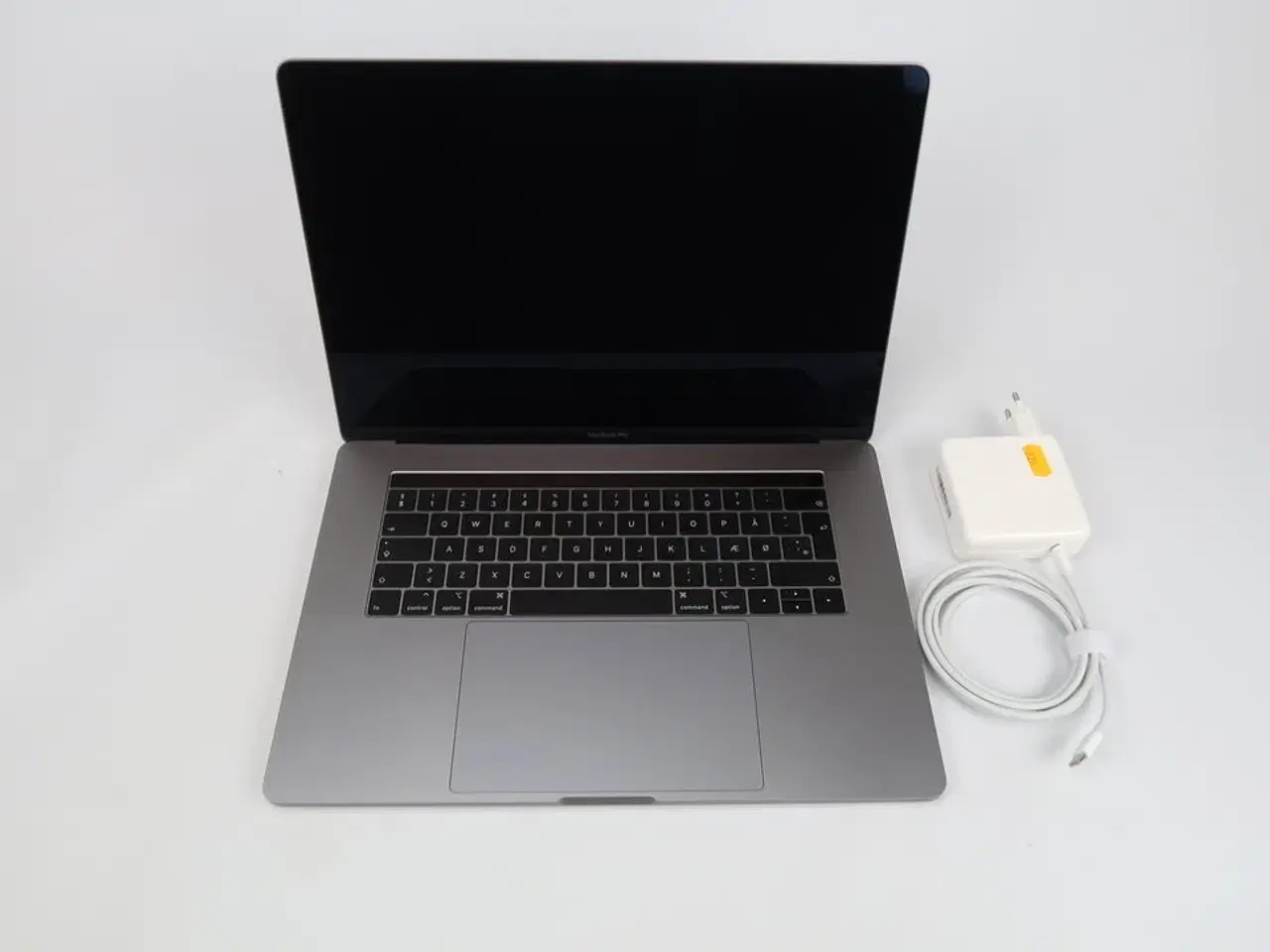 Billede 1 - Apple MacBook Pro 15,4" IPS i7-8750H