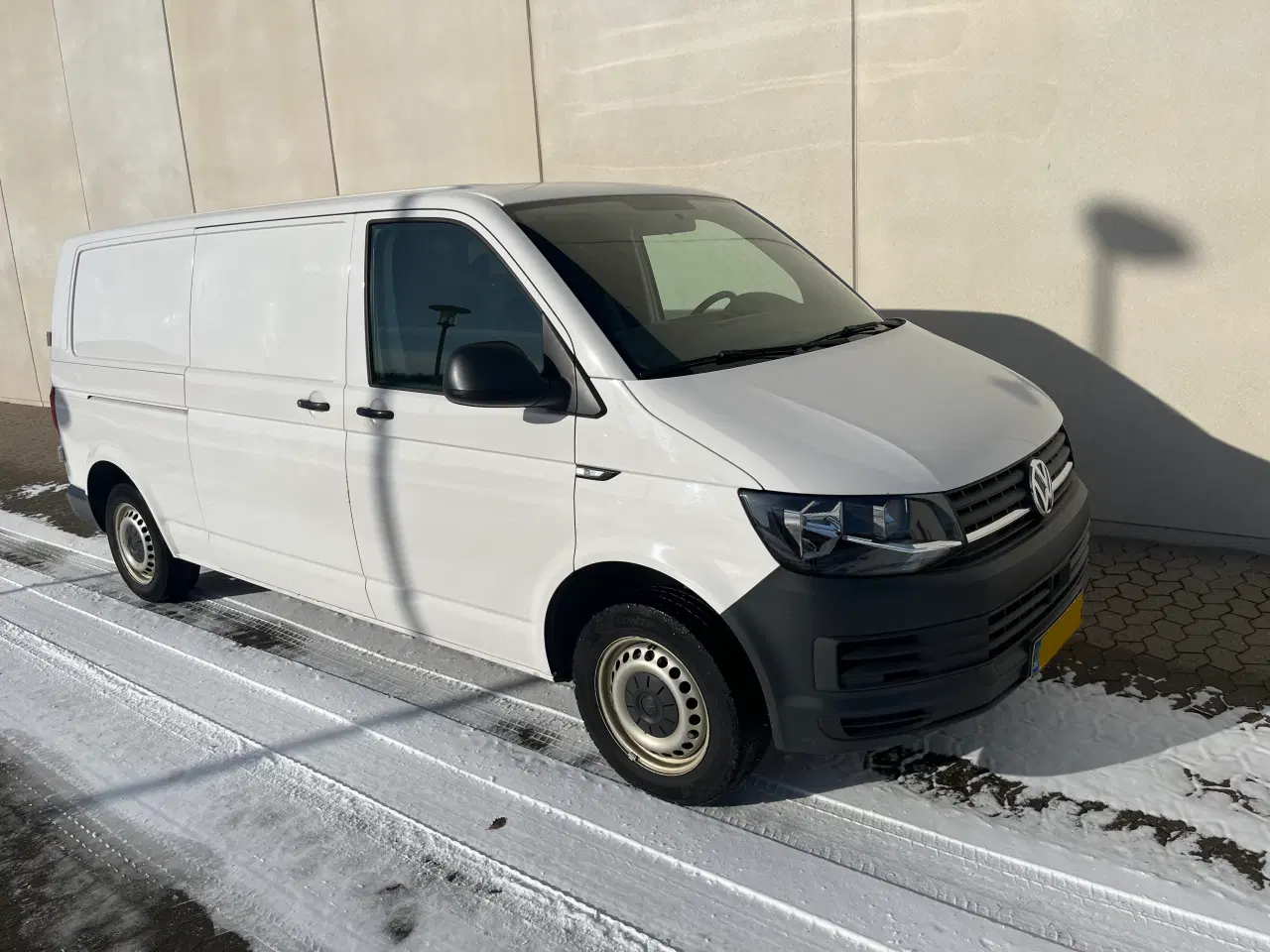 Billede 2 - VW Transporter med skydedøre i begge sider