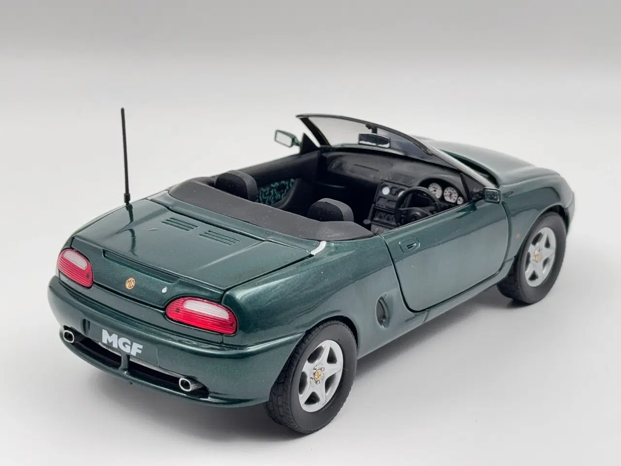 Billede 4 - 1995 MG MGF Roadster Mark 1 1:18  