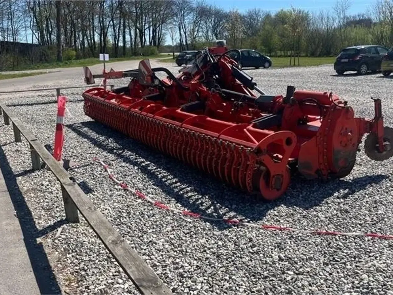 Billede 1 - Kuhn fræser 6 mtr.  Med tandpakker EL402 - 6 mtr.