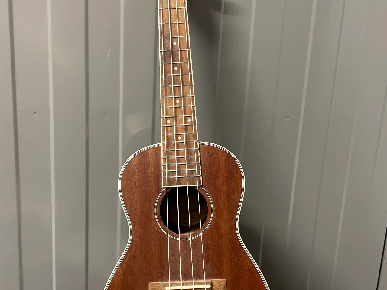 Billede 1 - Fin Ukulele 