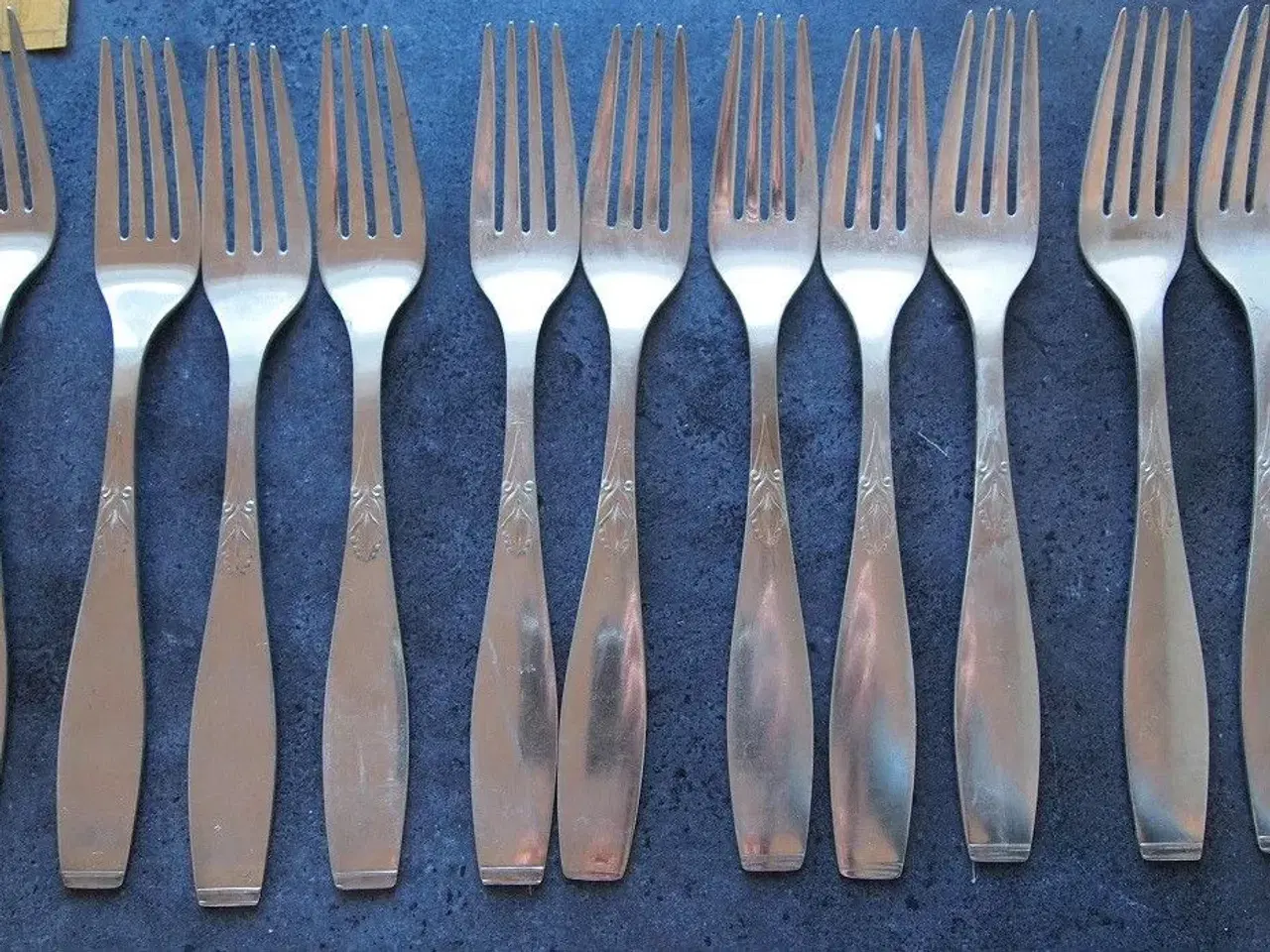 Billede 2 - GAFLER   12 + 12 + 6 