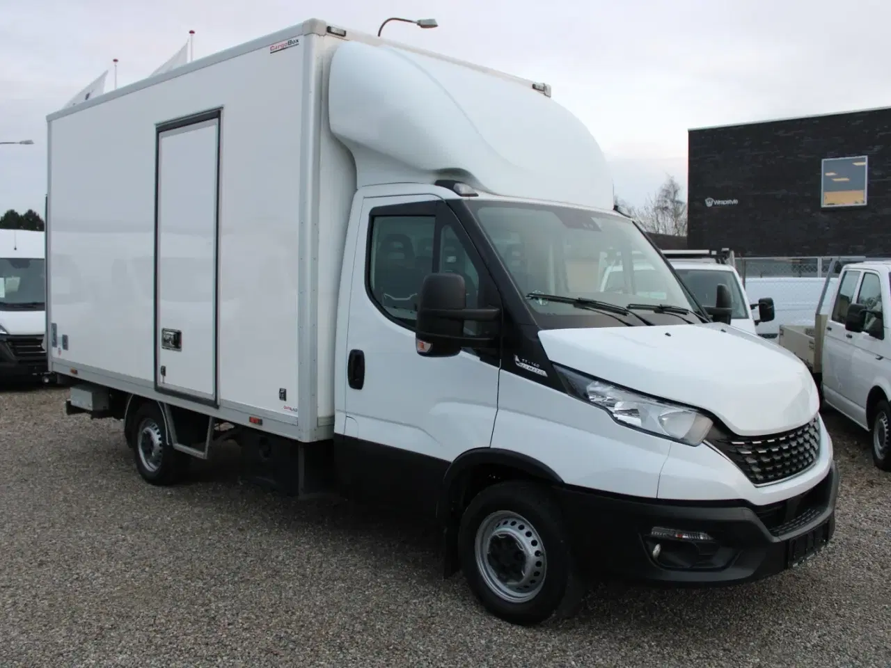 Billede 2 - Iveco Daily 2,3 35S14 Alukasse m/lift AG8