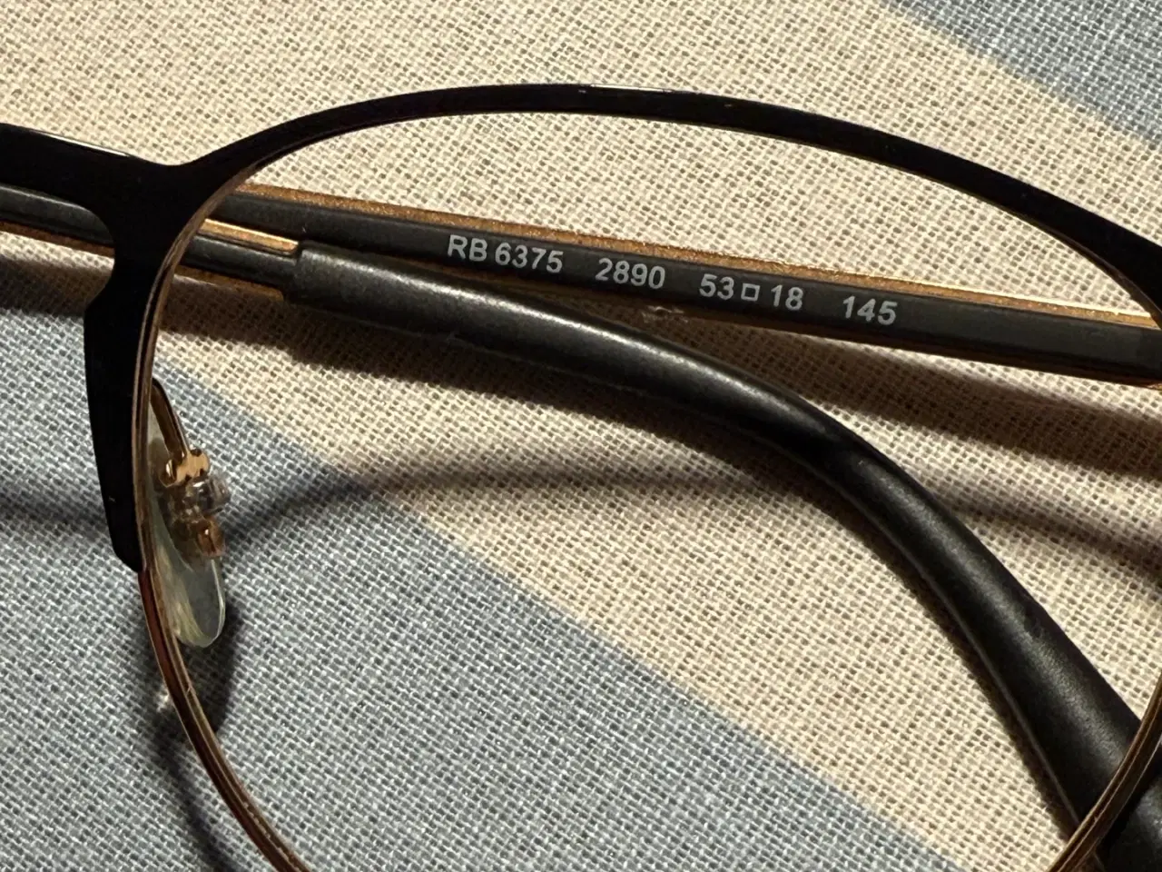 Billede 2 -  Superlækre Brille stel. Ray Ban. Nye,