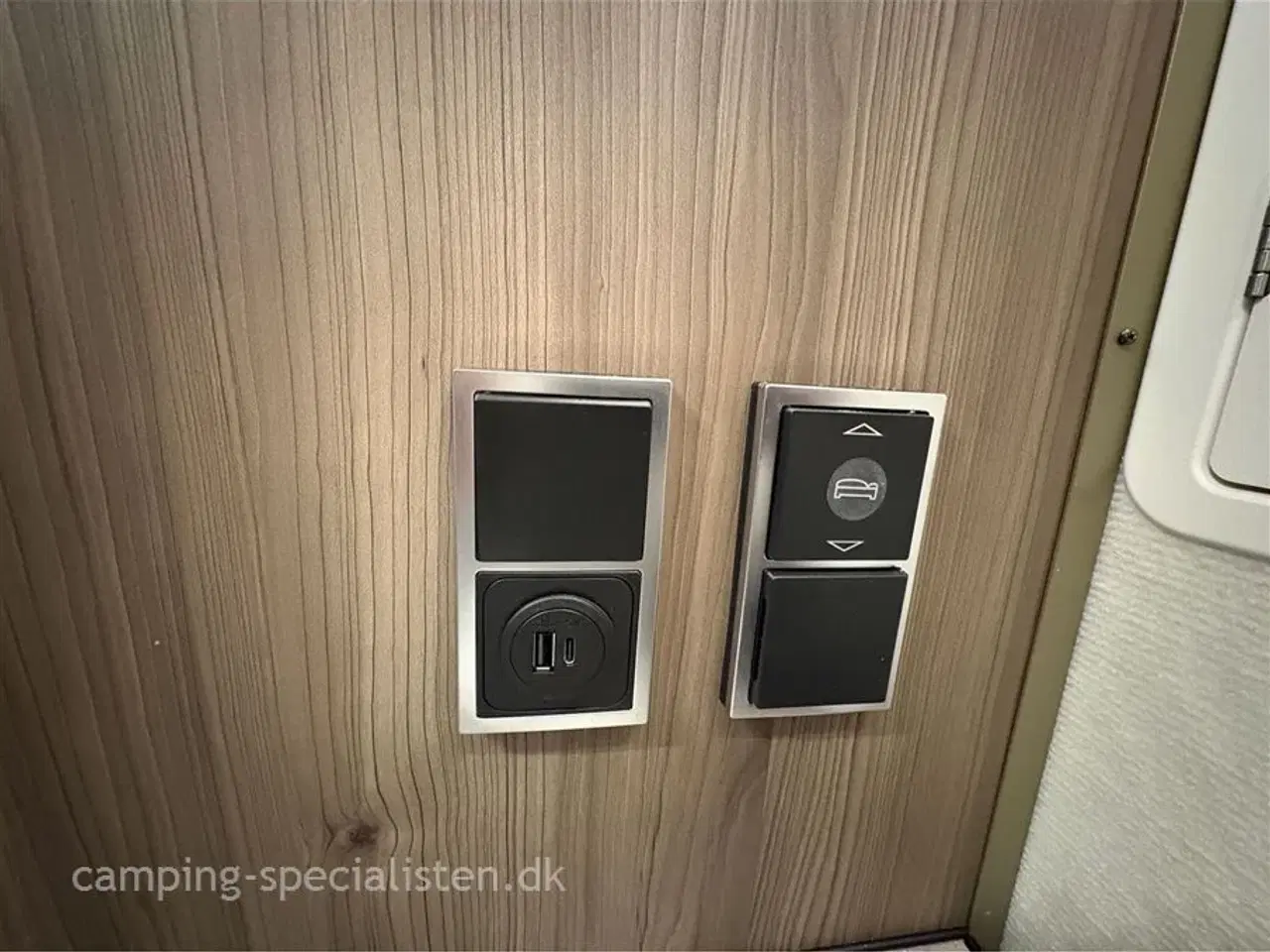 Billede 20 - 2026 - Kabe Imperial 630 TDL E8 Kabe Imperial 630 TDL E8 KS spejlvendt model 2026 kan nu opleves hos Camping-Specialisten