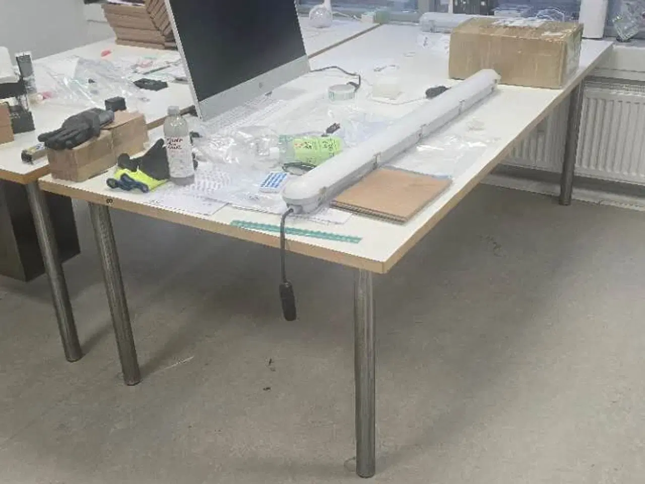 Billede 2 - Rigtig gode og pæne (store) skriveborde