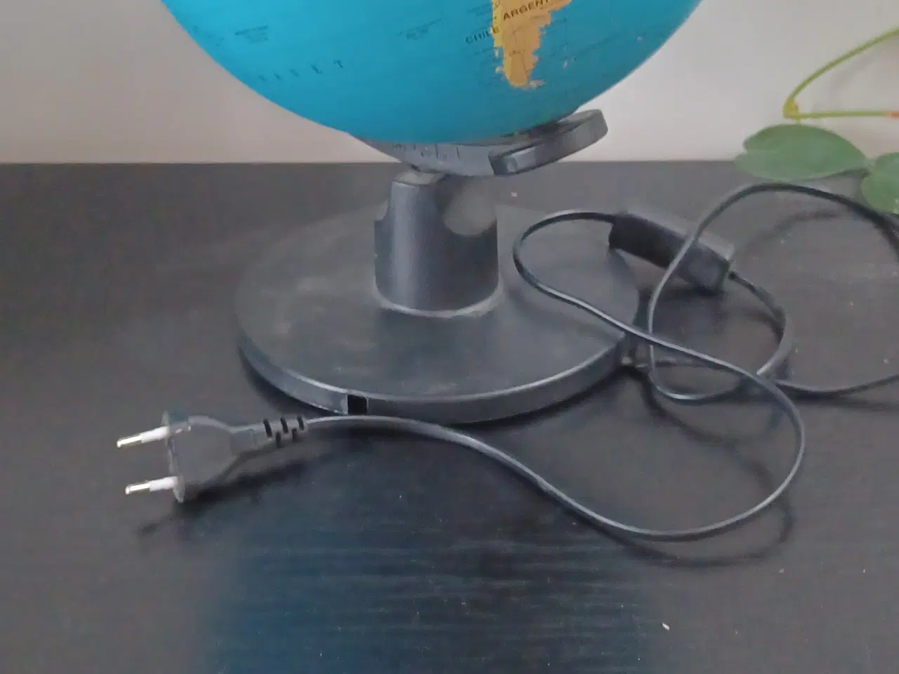 Billede 1 - Globus i plast 