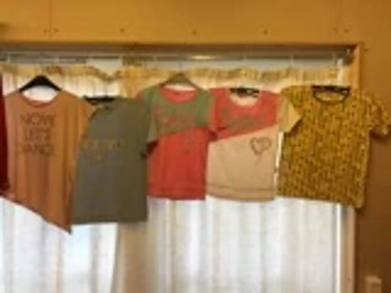 Billede 4 - Pigetøj str. 122