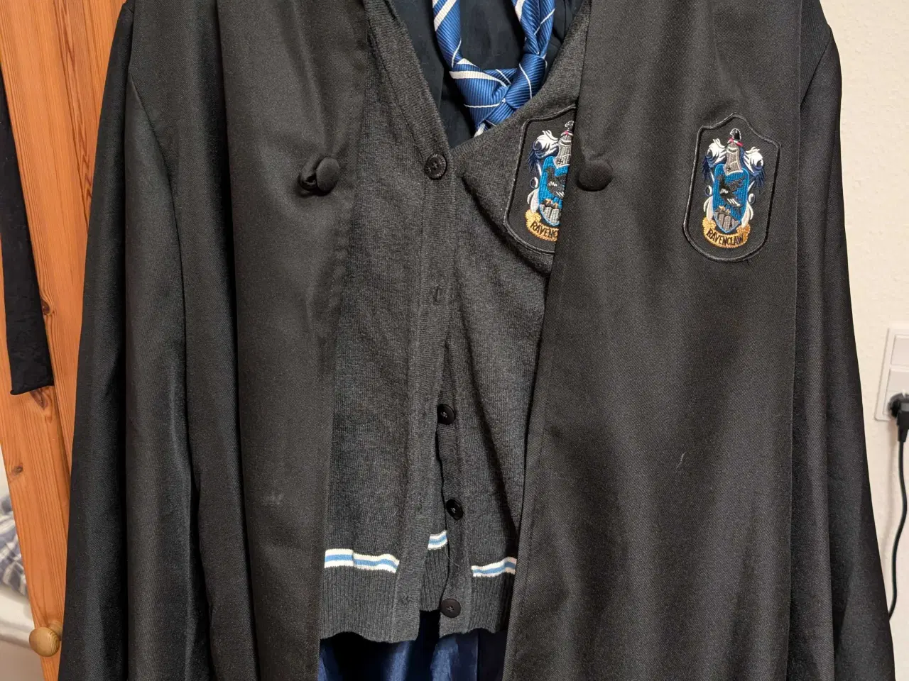 Billede 1 -  Harry Potter Rawenclaw uniform