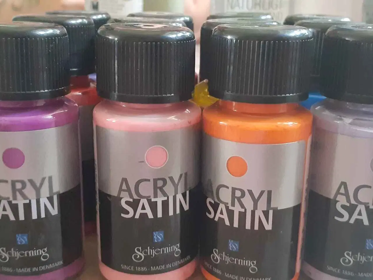 Billede 2 - Akryl Satin Maling Schjening