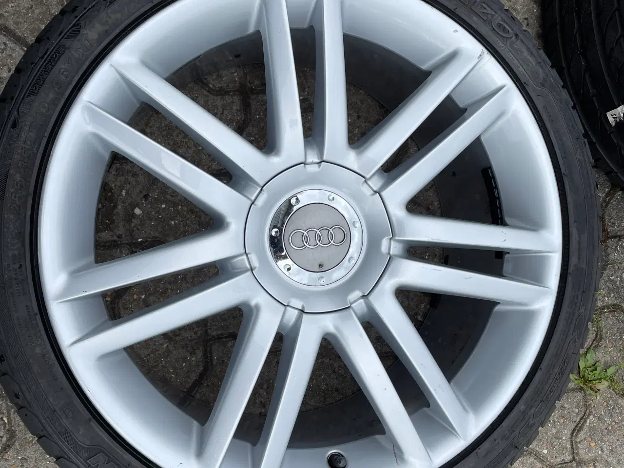 Billede 2 - Originale 19” Audi Alufælge med dæk