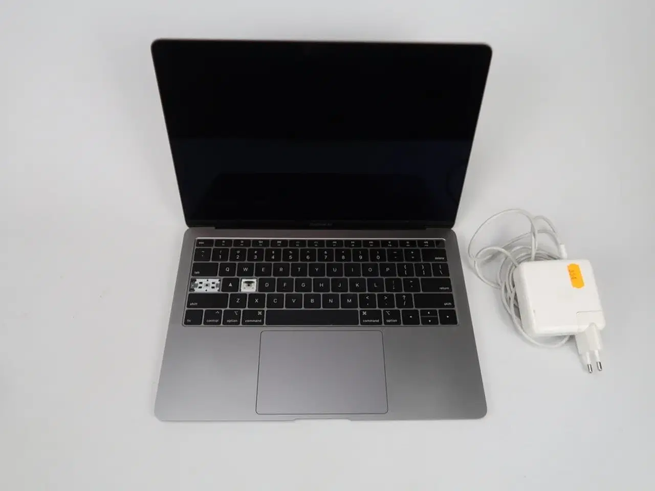 Billede 1 - Apple MacBook Air 13" I5-8210Y - defekt keyboard