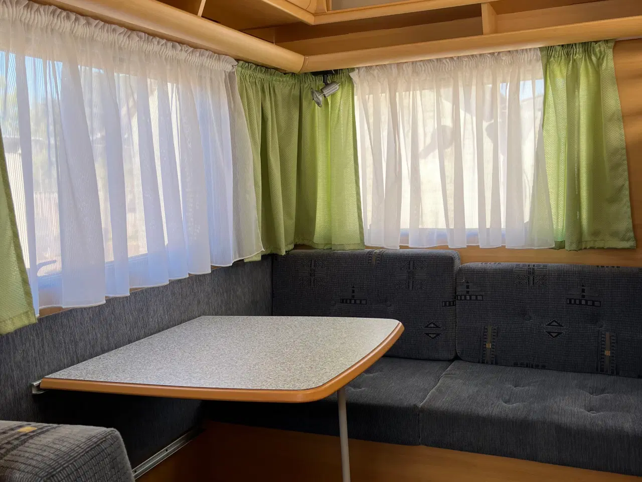 Billede 12 - Campingvogn med køjer