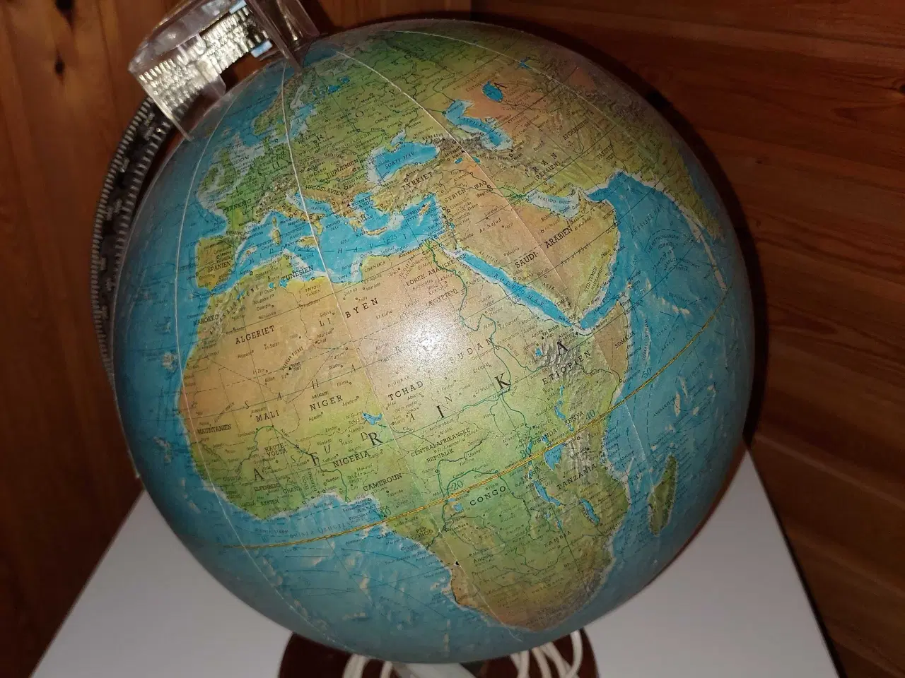 Billede 2 - Globus med lys