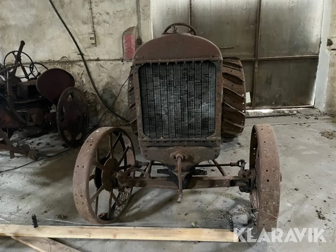 Billede 2 - Veterantraktor Farmall
