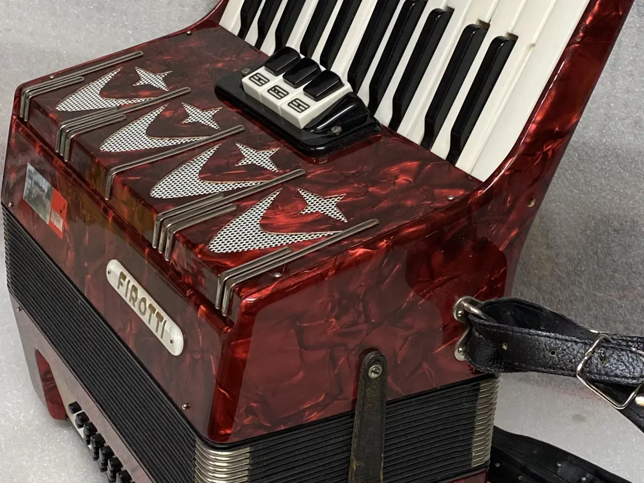 Billede 11 - Firotti harmonika – 2-kor / 3 registre – nyservice