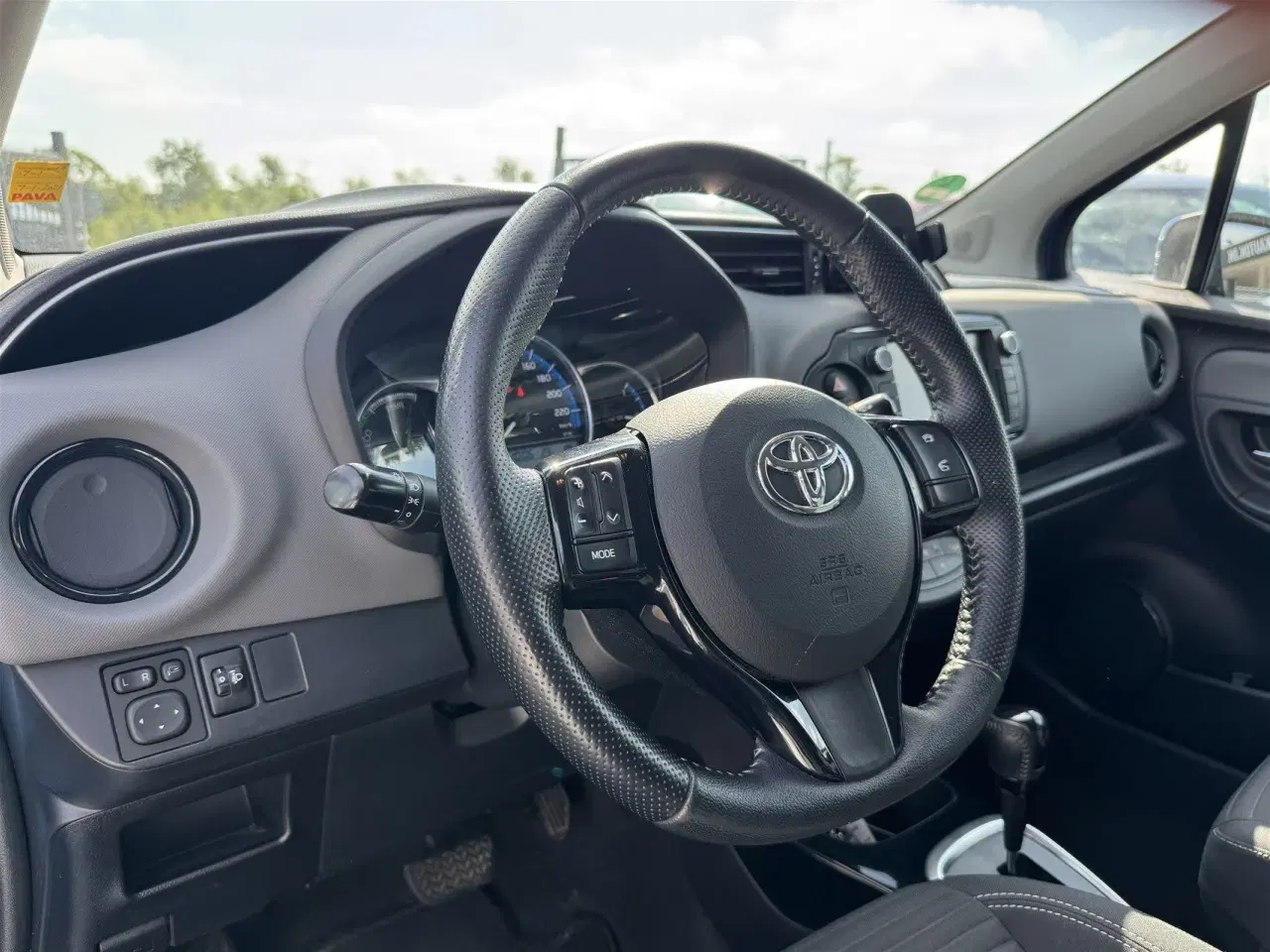 Billede 7 - Toyota Yaris 1,5 Hybrid H2 Style E-CVT 100HK 5d Trinl. Gear