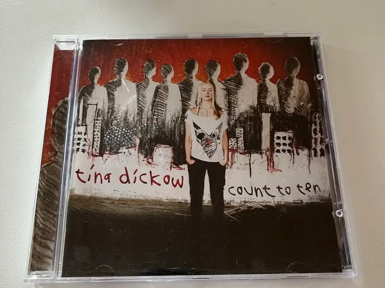 Billede 1 - Tina Dickow- Country to ten