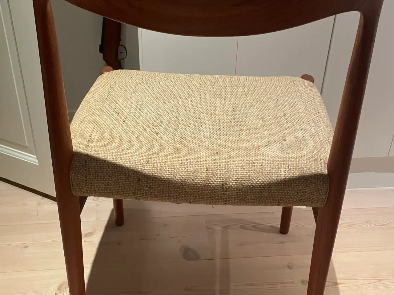 Billede 3 - Teaktræ stol (Niels Otto Møller )