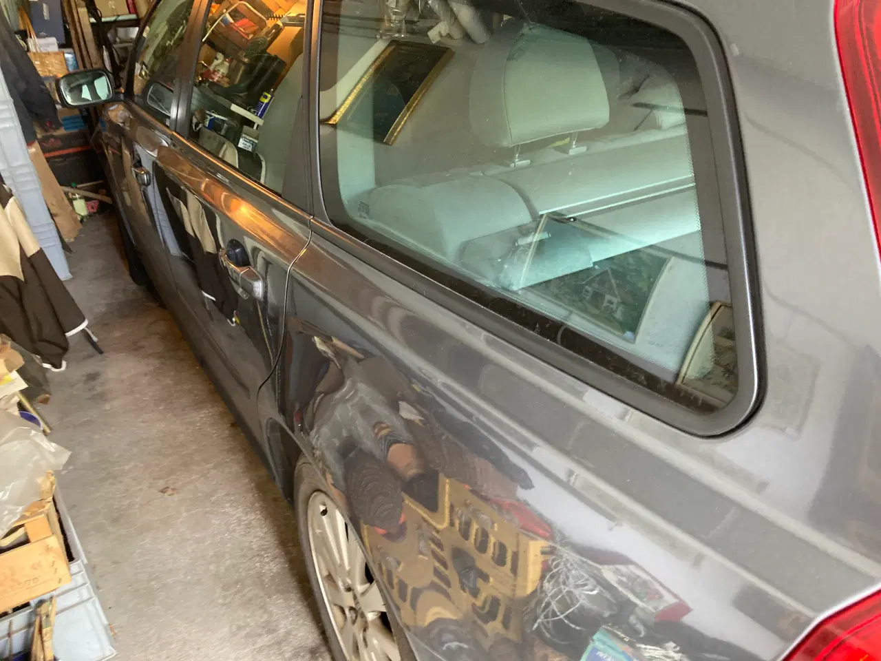 Billede 3 - Volvo V50 ( gi et bud)  har kun kørt 93000 km.