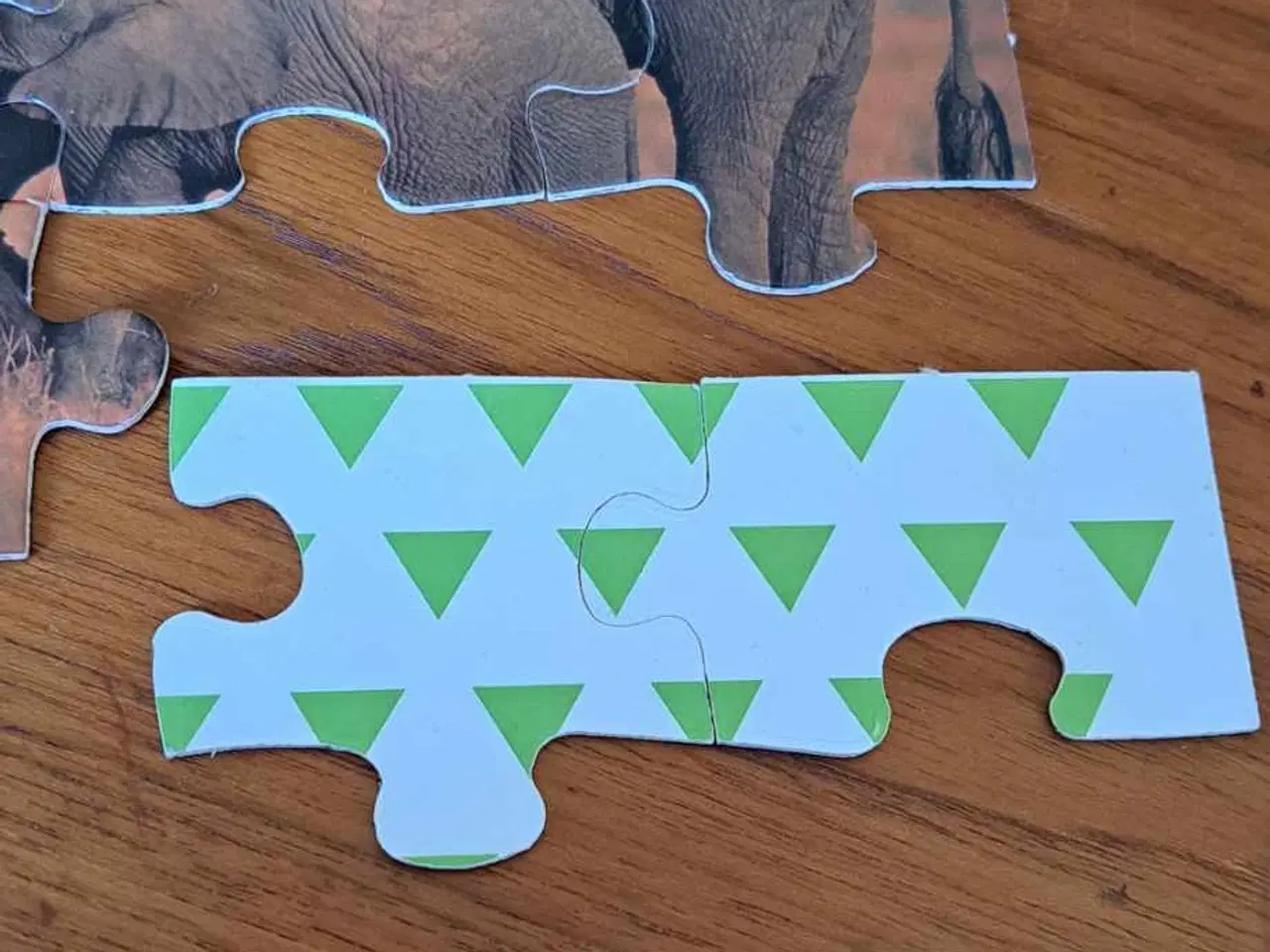 Billede 4 - Puslespil def er med zebra og giraf og elefanter 