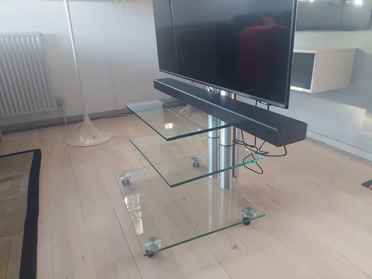 Billede 1 - TV-bord på hjul - Spectral