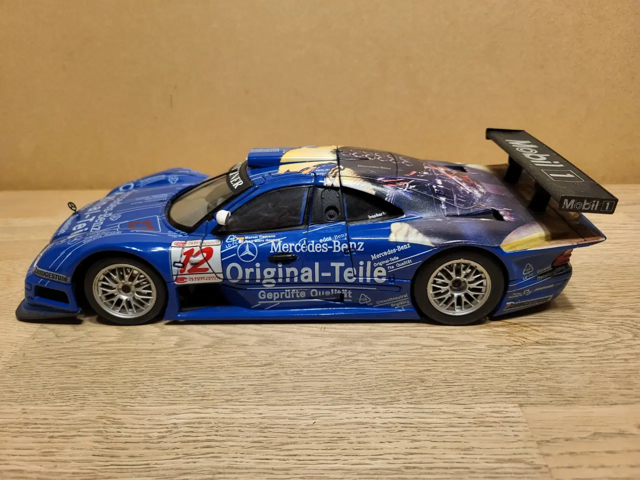 Billede 2 - Modelbil. Mercedes Benz CLK-GTR (1998) Skala 1/18.