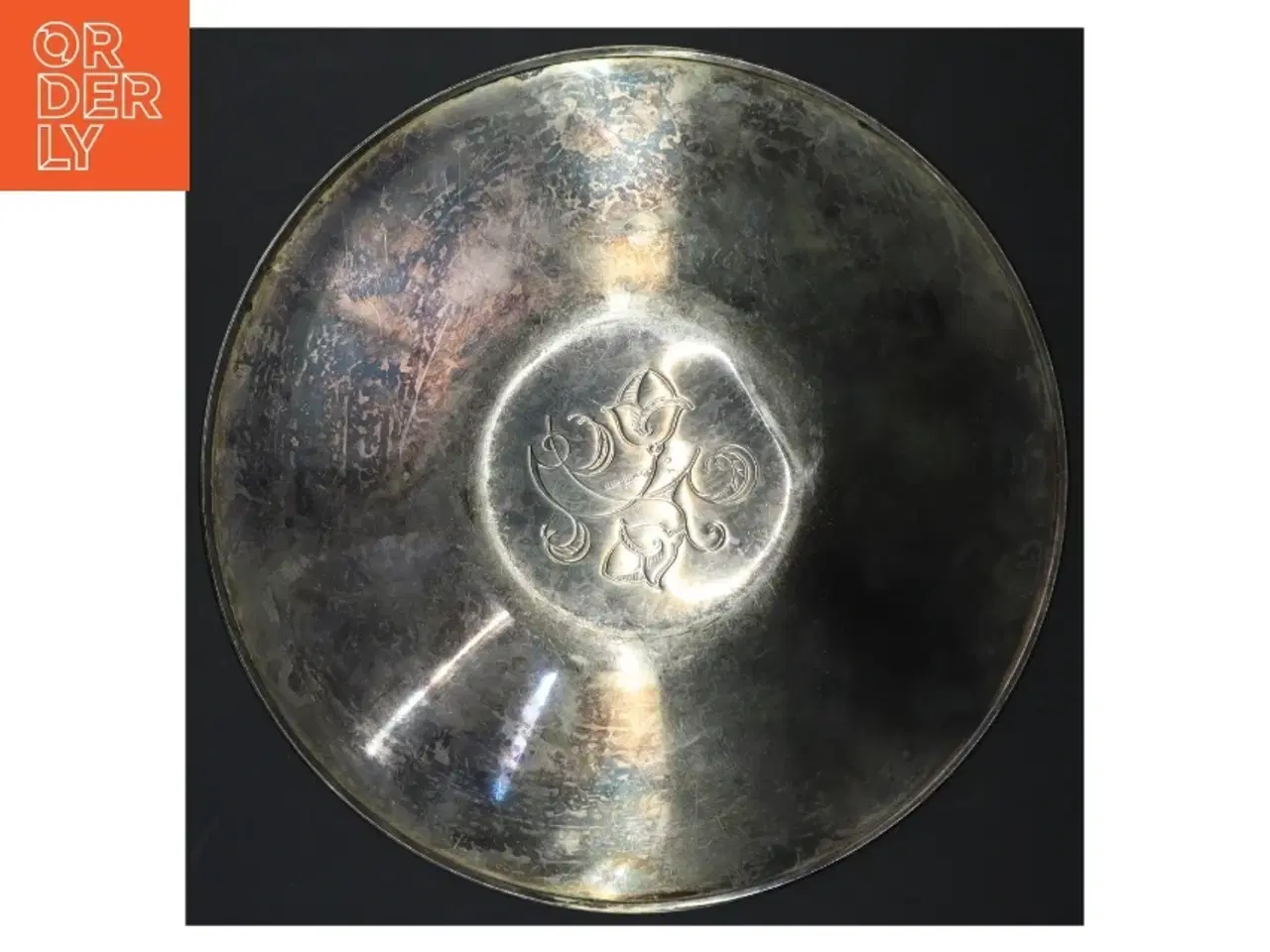 Billede 4 - Antikt dekorativt sølv fad (str. Ø. 23 cm)