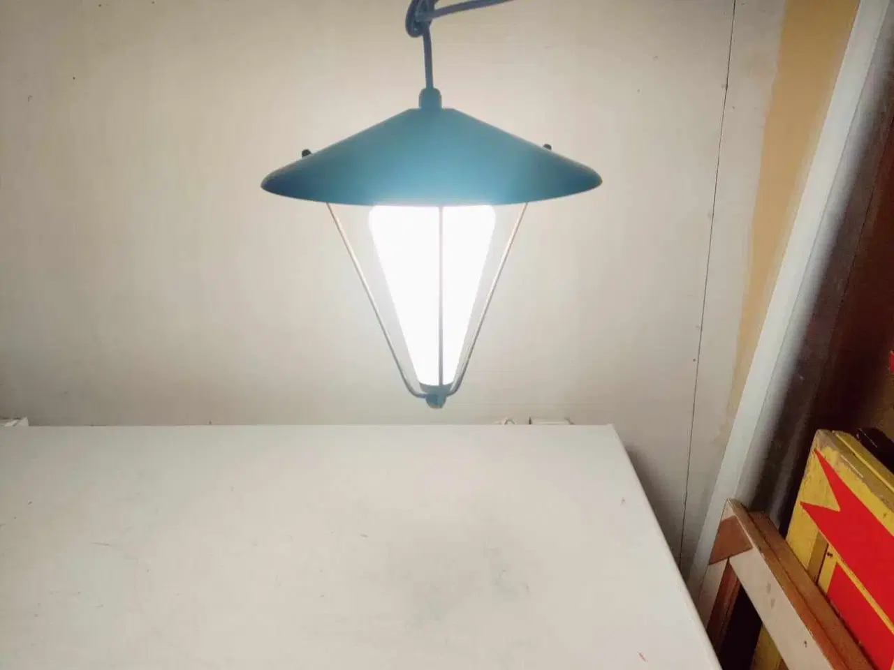 Billede 3 - super fed retro lampe af bent karby