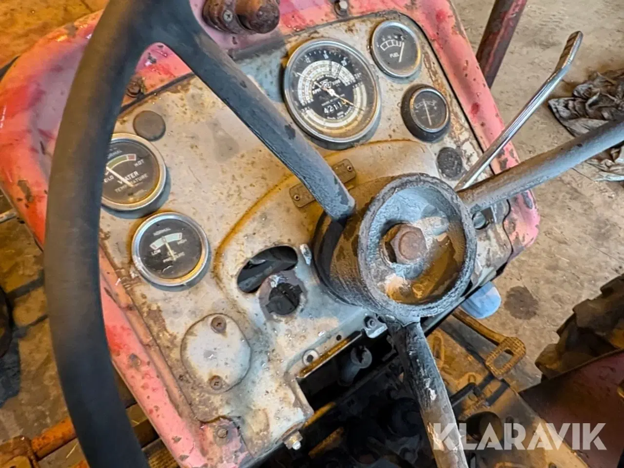 Billede 9 - Veterantraktor Massey Ferguson 135