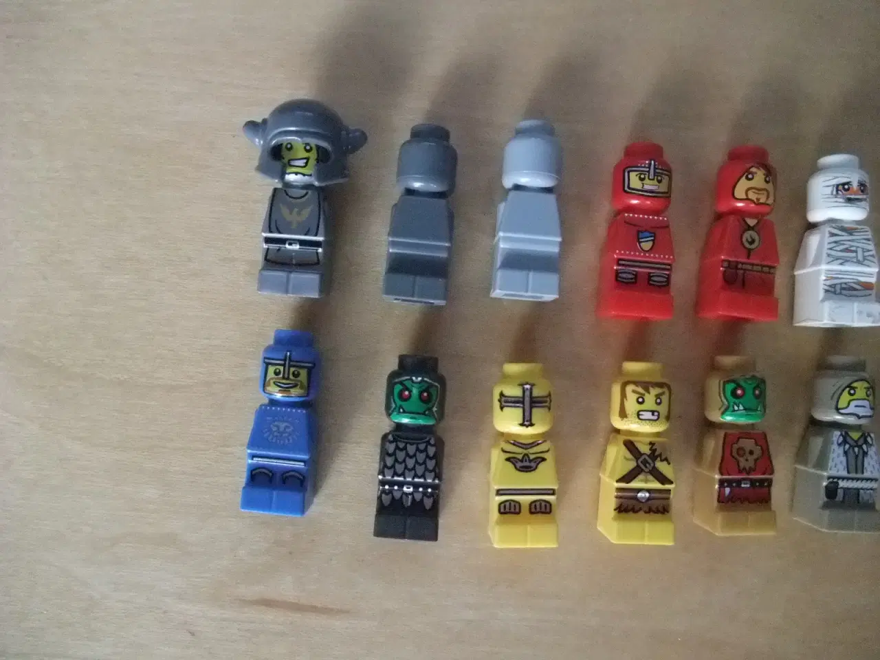 Billede 2 - Lego Micro Figurer 