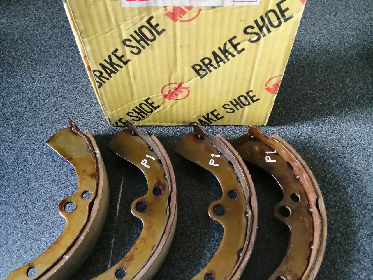 Billede 2 - Datsun bremsebakker