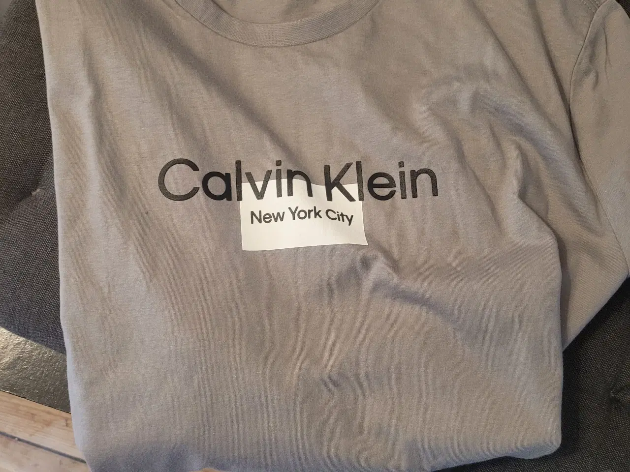 Billede 1 - Calvin T-shirts 2 stk