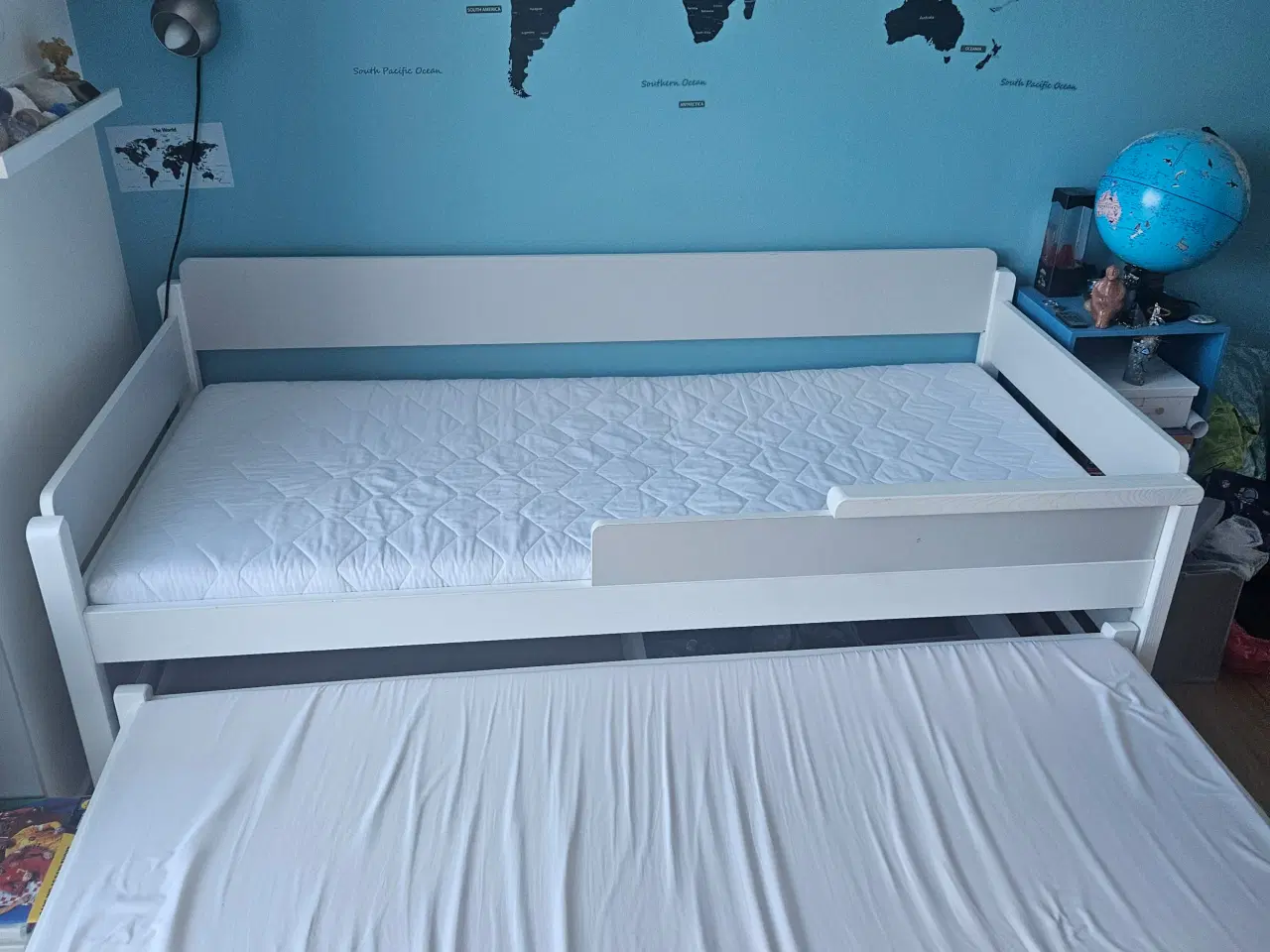 Billede 3 - Seng med udtræksseng og opbevaring