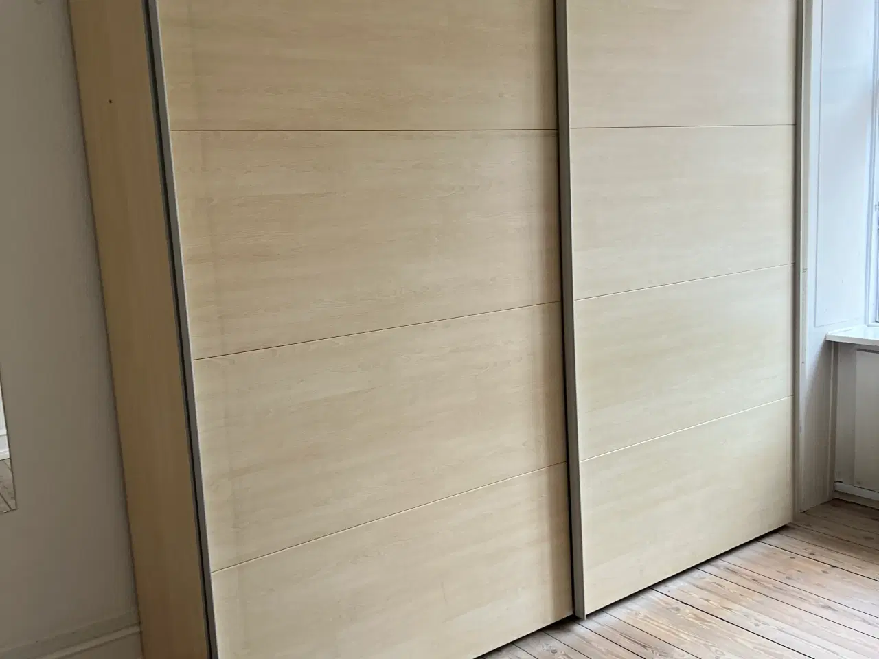 Billede 2 - Træskab