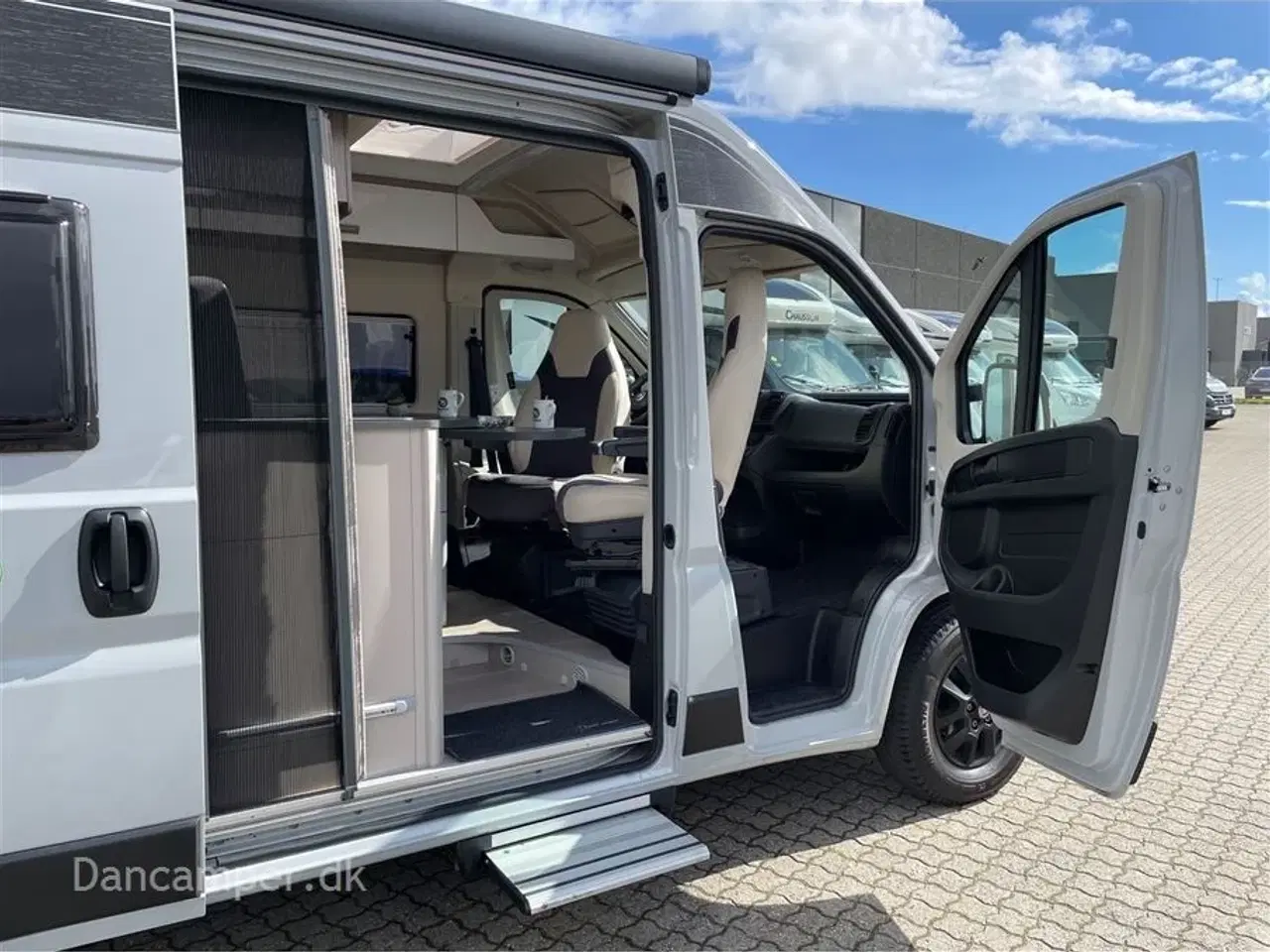 Billede 35 - 2022 - Chausson ROAD LINE V594 VIP   Fiat MultiJet 3, DAB-radio, solceller, start- stop system inkl. intelligent ladeanlæg, fuld LED-belysning indvendig og undervognsbehandling