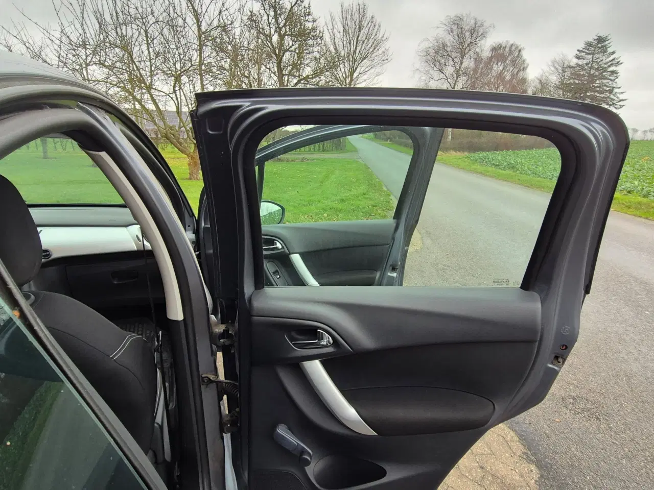 Billede 15 - Undervognsbehandlet fra ny