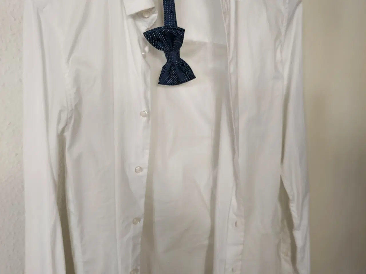 Billede 4 - Konfirmationstøj - Tommy Hilfiger blazer, skjorte