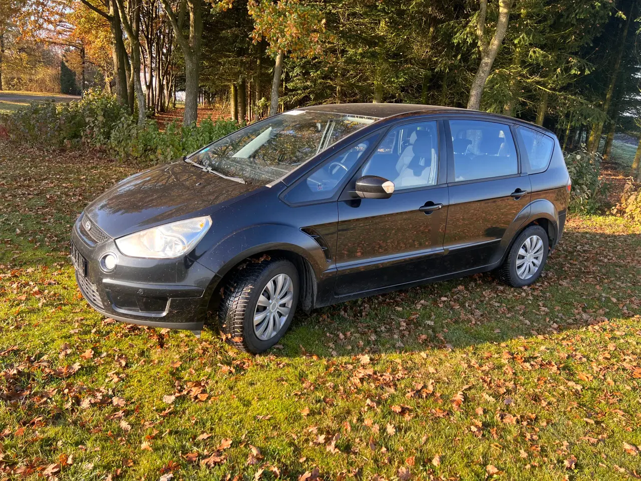 Billede 1 - Ford s-Max nysynet dejlig stor bil