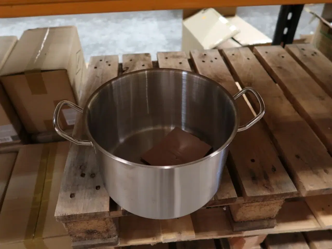 Billede 2 - 4 stk. Gryde mellem 7 ltr diam 240 mm til induktion, el og gas