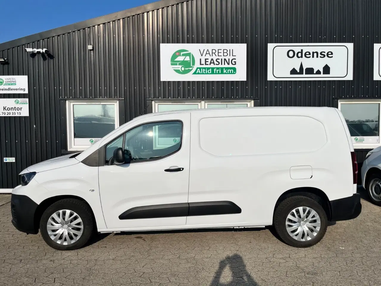 Billede 1 - Peugeot Partner 1,5 BlueHDi 130 L2V2 Plus EAT8 Van