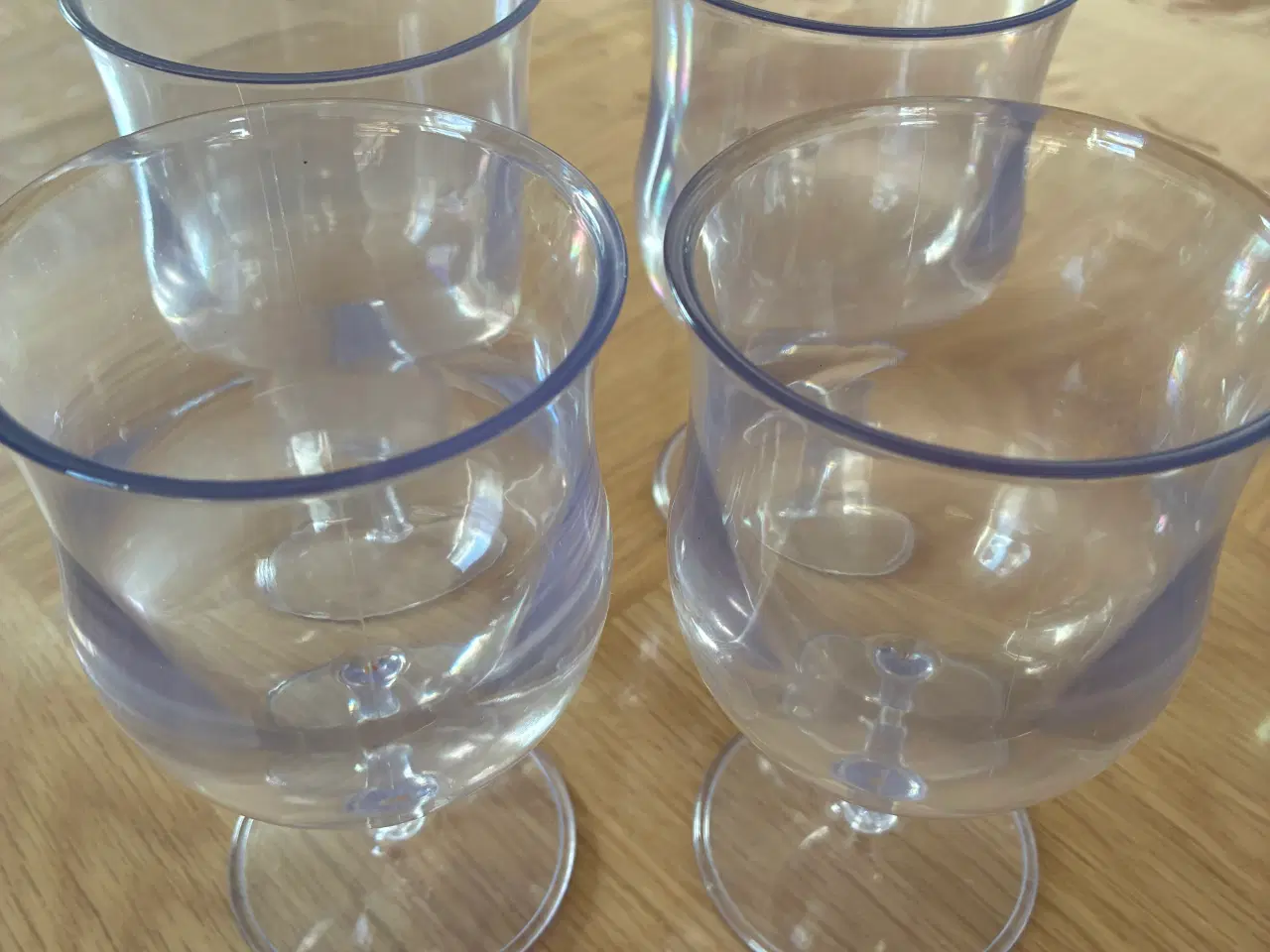 Billede 4 - 16 stk. Campingglas i plast.