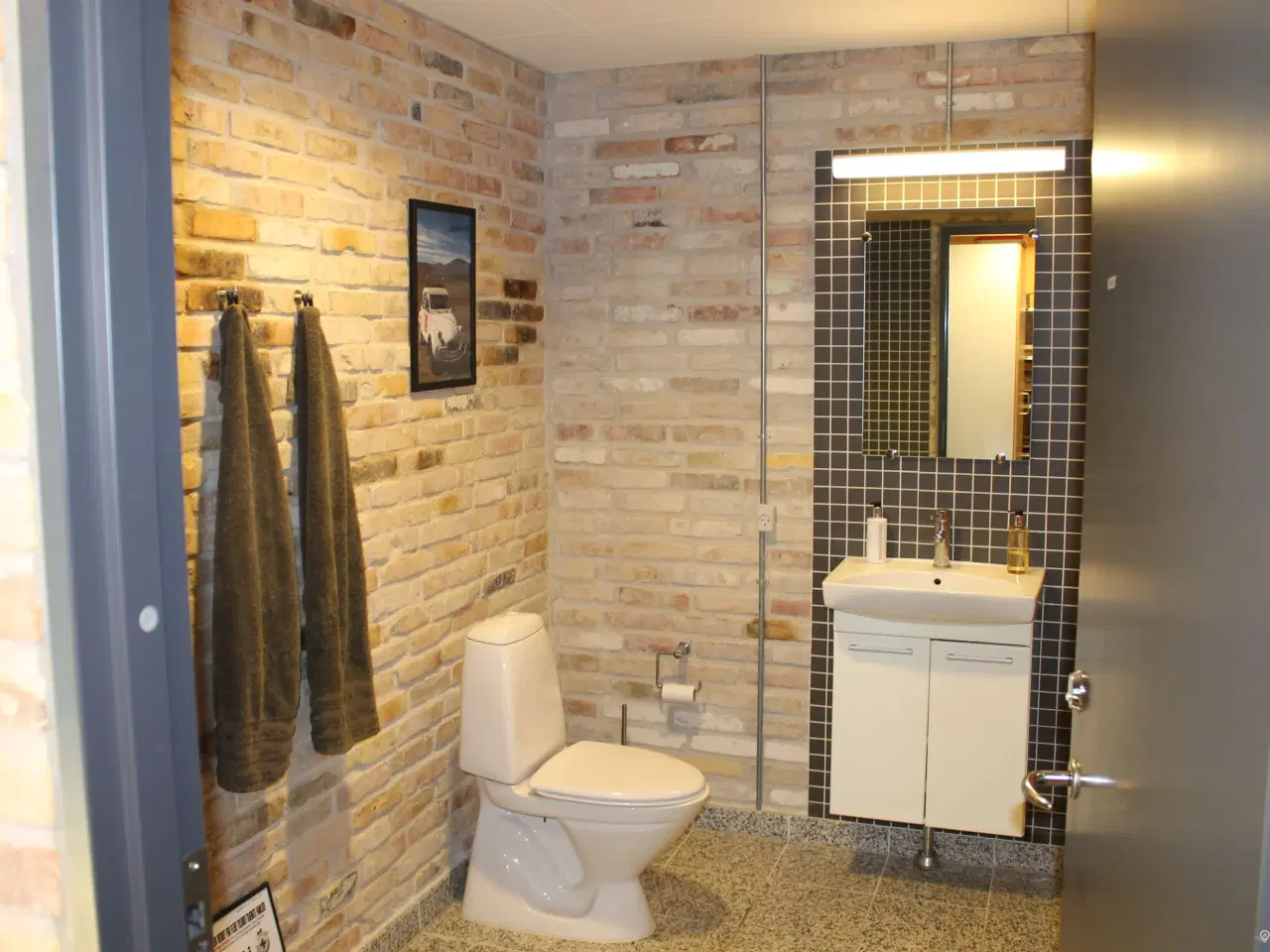 Billede 10 - Godt kontorlejemål