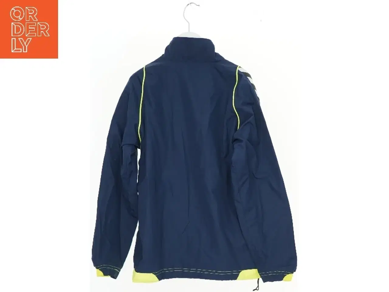 Billede 2 - Sportsjakke med lynlås fra Hummel (str. 140)