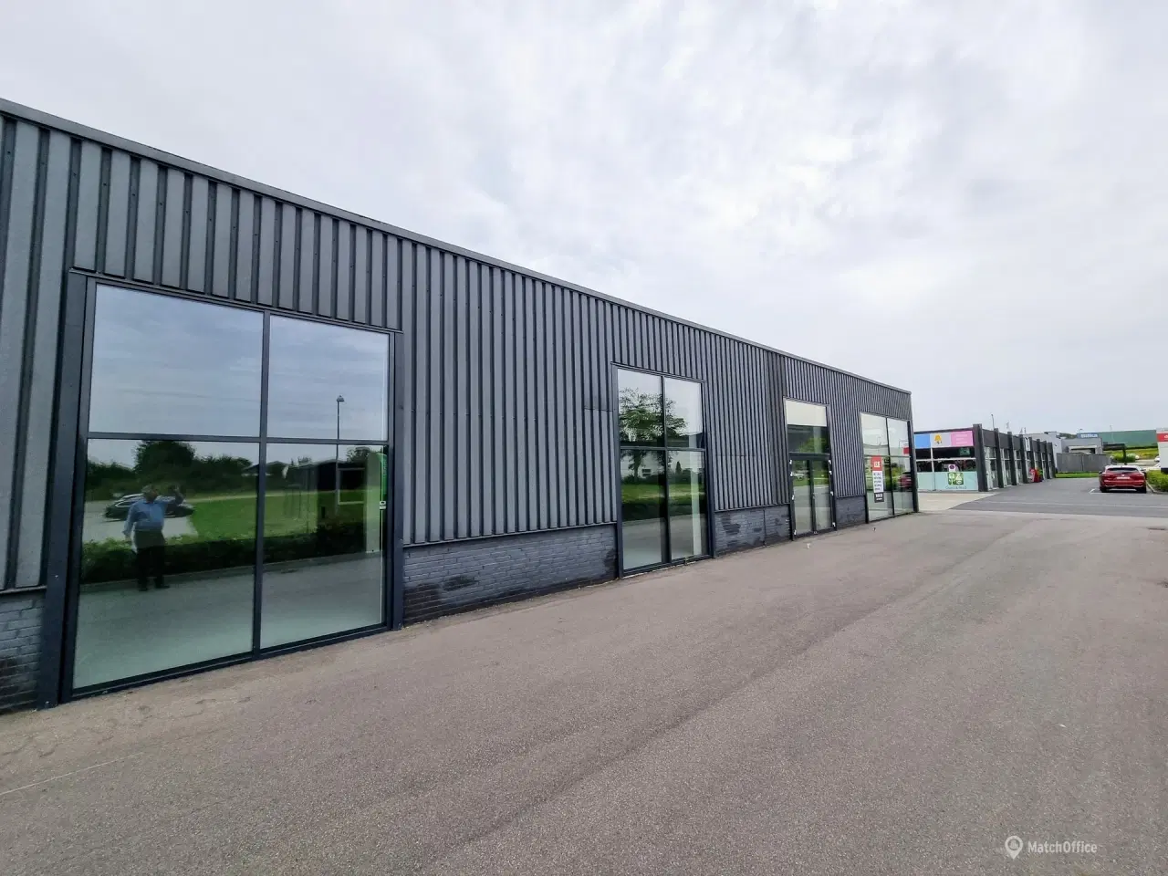 Billede 2 - Flot og markant butikslokale - i alt ca. 500 kvm