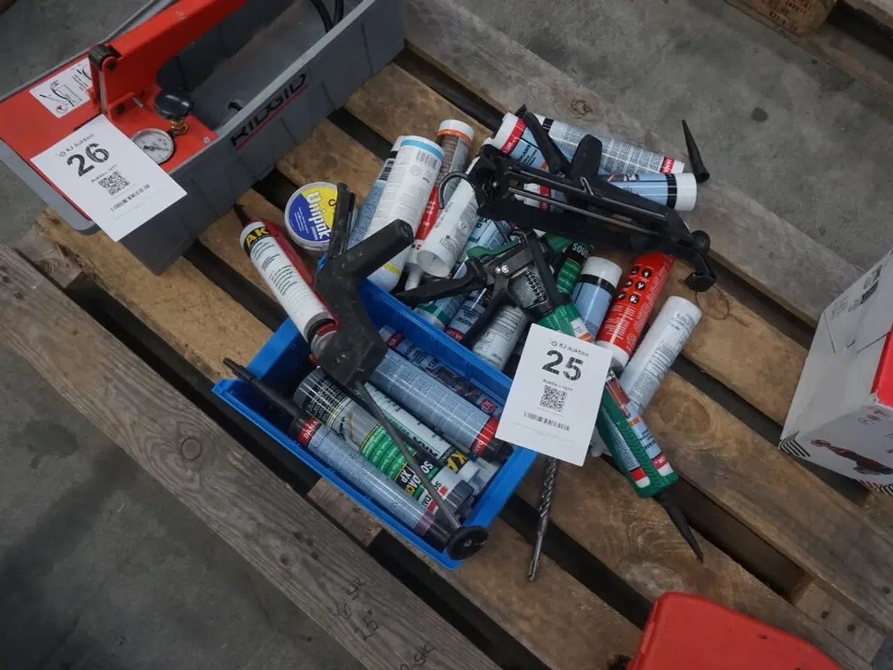Billede 2 - 3 stk. Fugepistoler inkl. Diverse fugemasser
